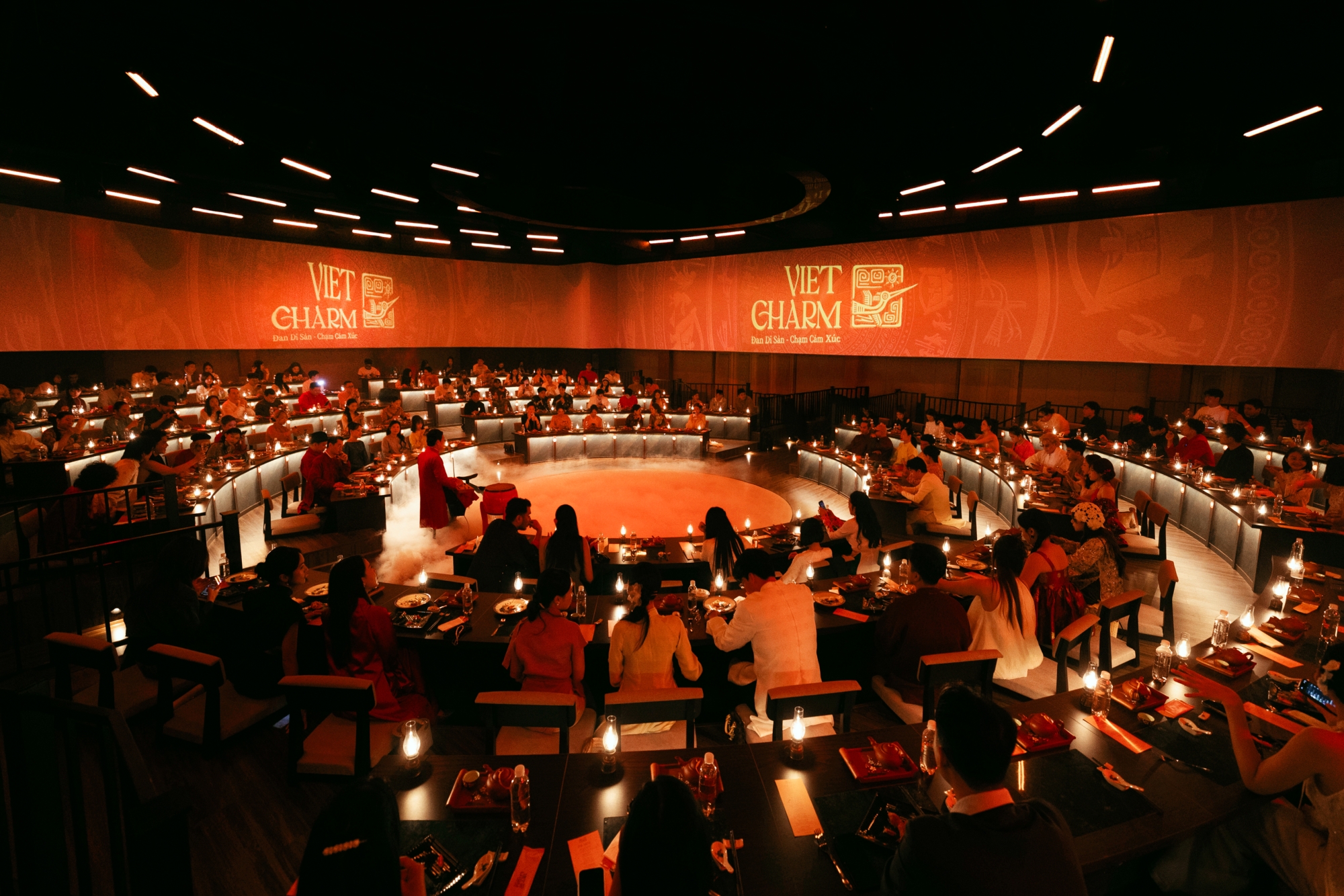 Dinner Show là gì? Xu hướng trải nghiệm ẩm thực kèm biểu diễn nghệ thuật tại Việt Nam